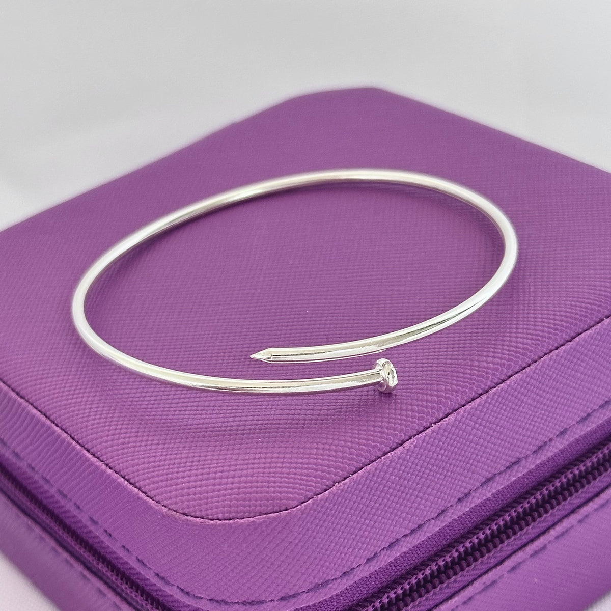 BRACELETE PREGO - AJUSTÁVEL