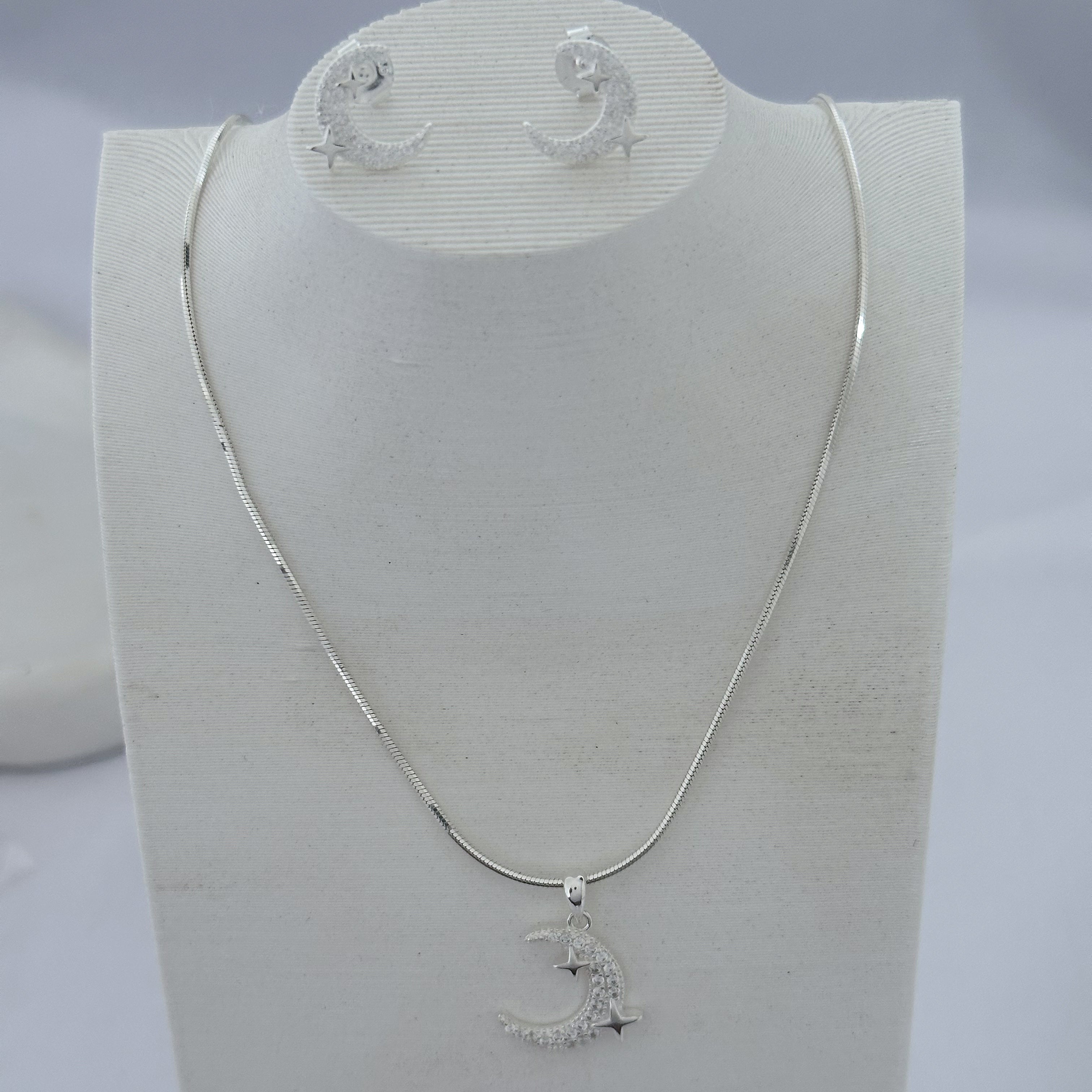 Conjunto Lunala (Brinco + Pingente)