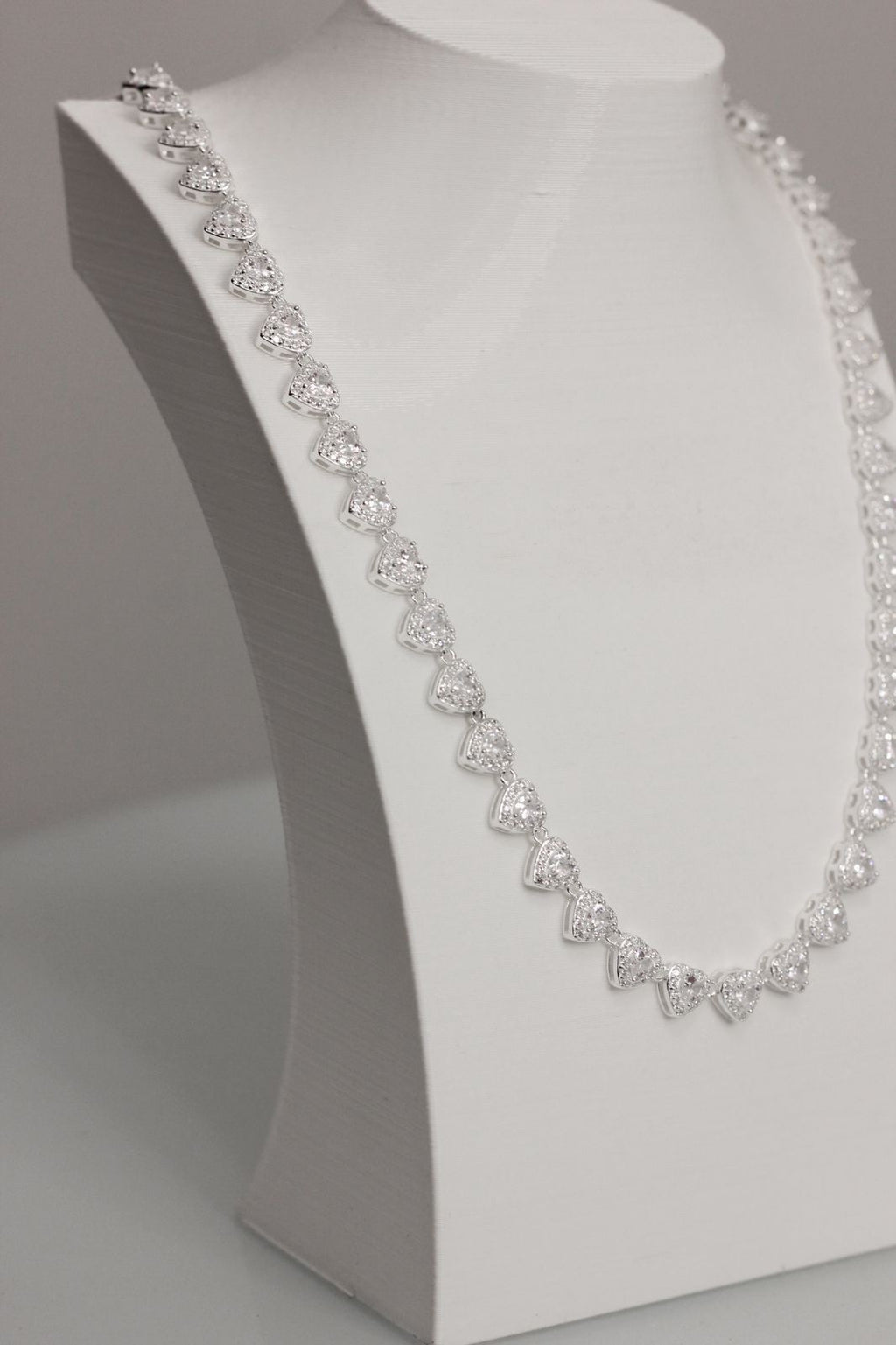 COLAR SWAROVSKI CORAÇÃO F. GAVETA 40+2CM