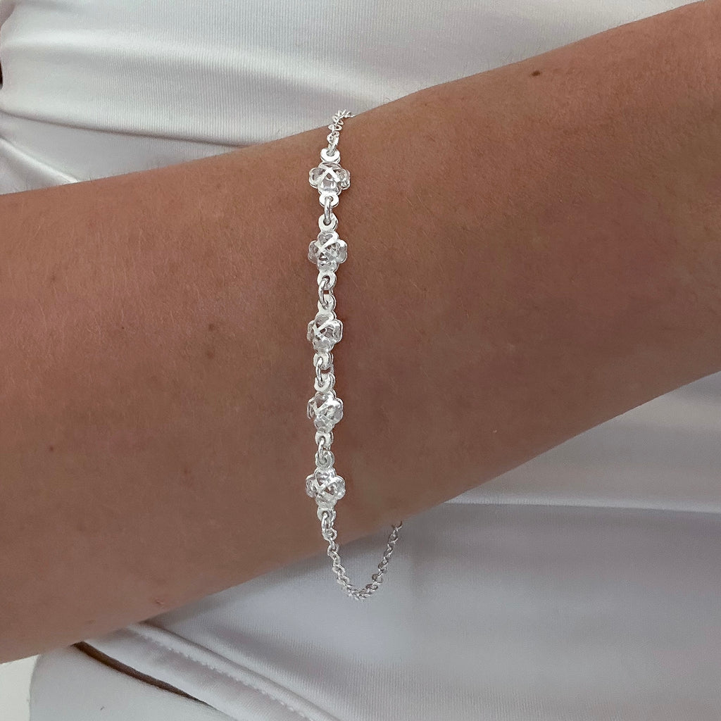 PULSEIRA TREVINHOS CRISTAIS 18,5CM