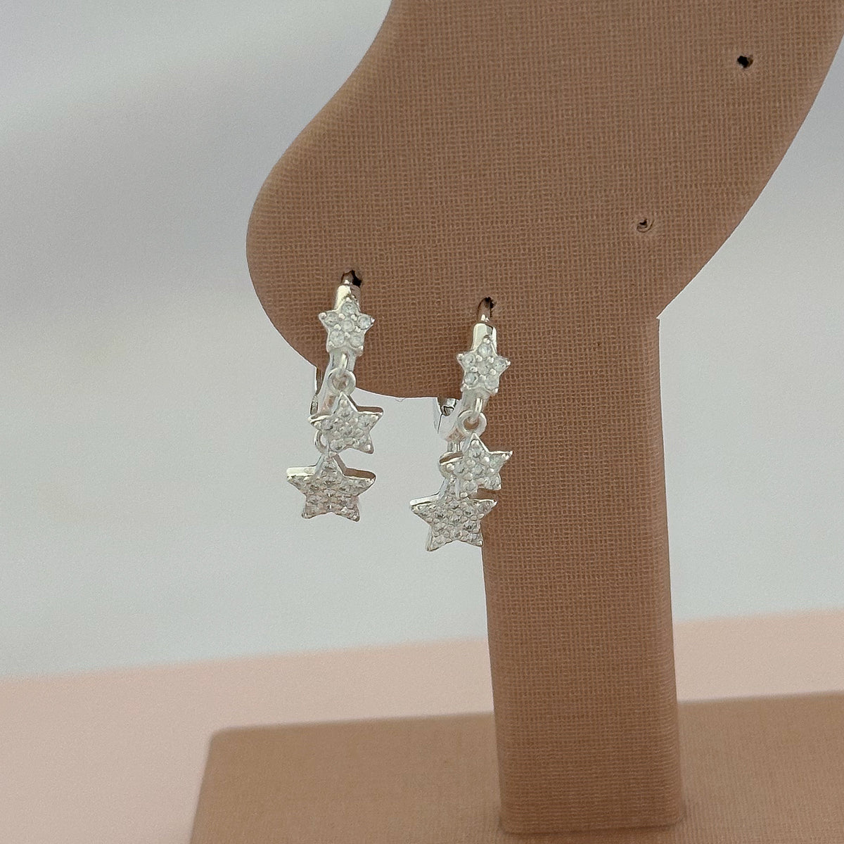 ARGOLA ESTRELAS PENDENTES 2X12MM