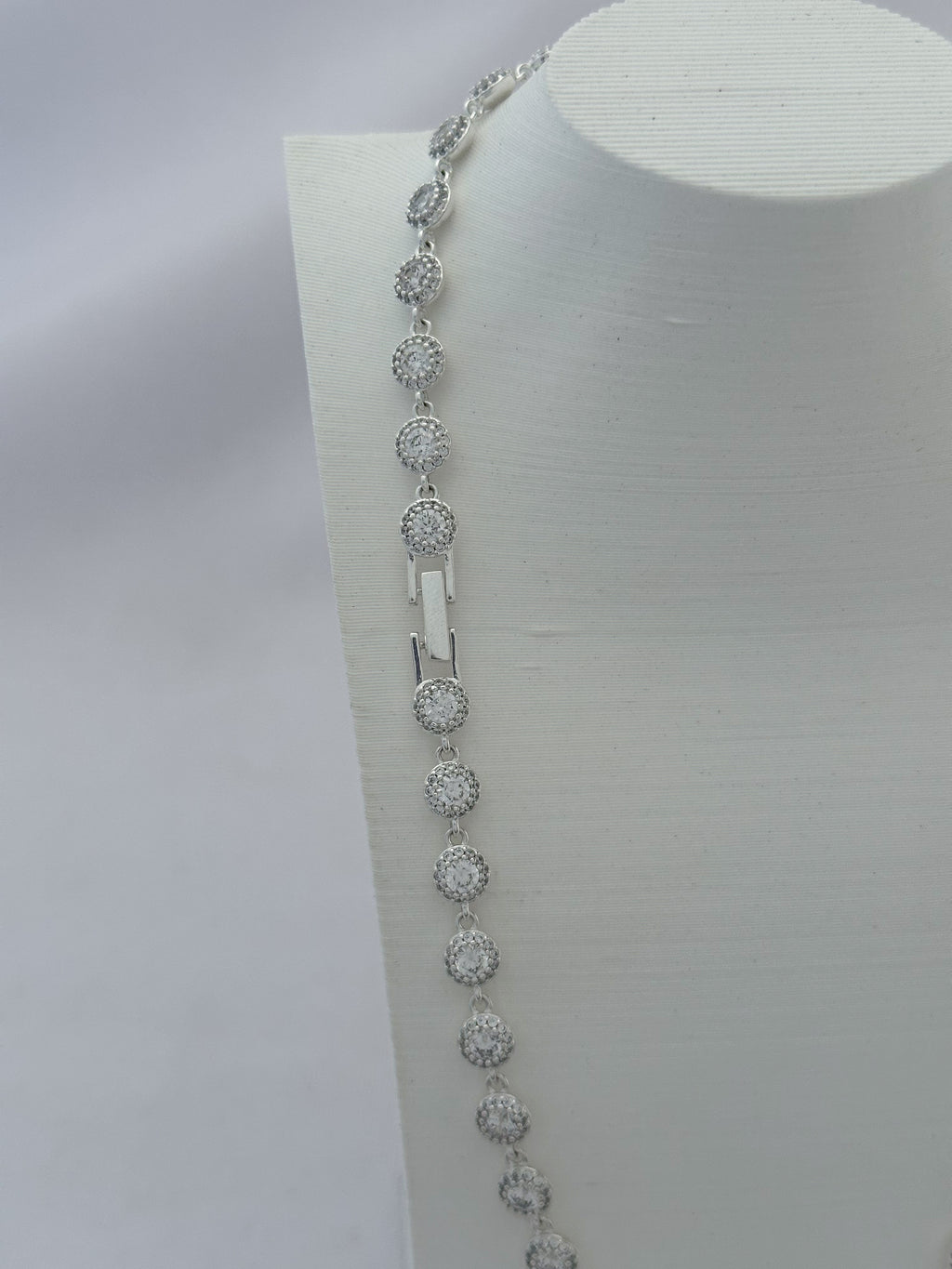 COLAR SWAROVSKI CRAVEJADO CRISTAL 38+2CM
