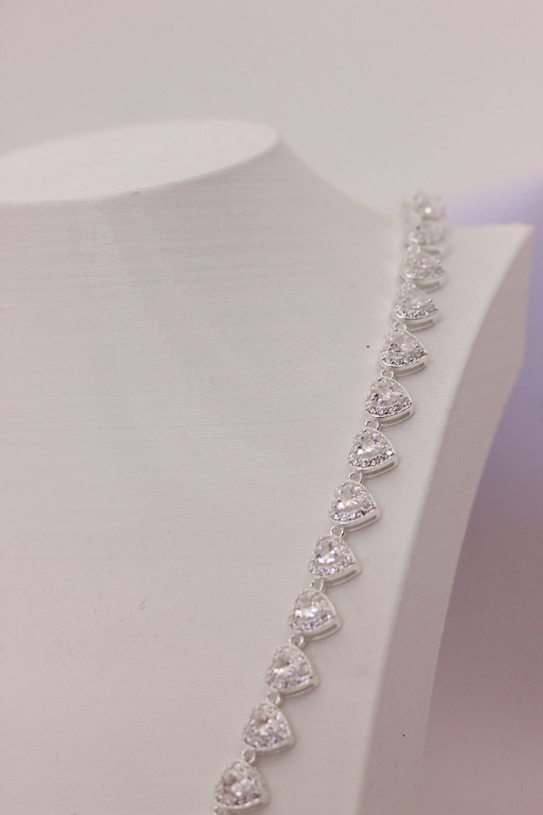 COLAR SWAROVSKI CORAÇÃO F. GAVETA 40+2CM
